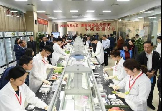 全國食用農(nóng)產(chǎn)品批發(fā)市場食品安全規(guī)范管理現(xiàn)場會在福州召開